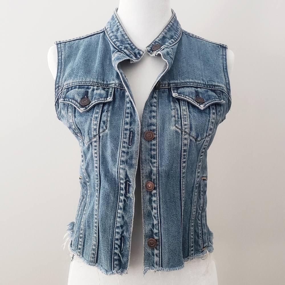 Levi Strauss Distressed Denim Jean Vest - Picture 9 of 9